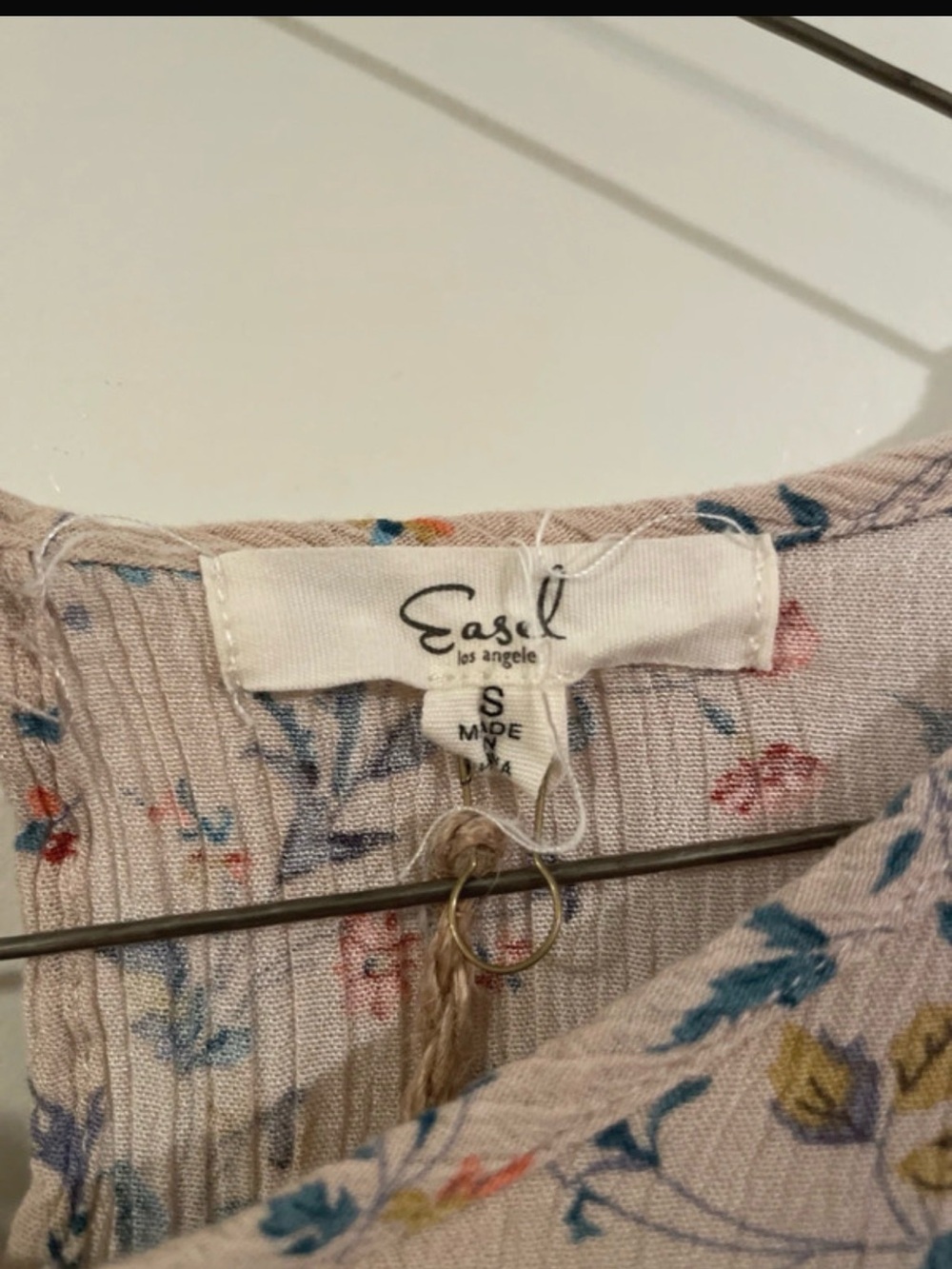 Easel Beige Floral Romper - Picture 3 of 4